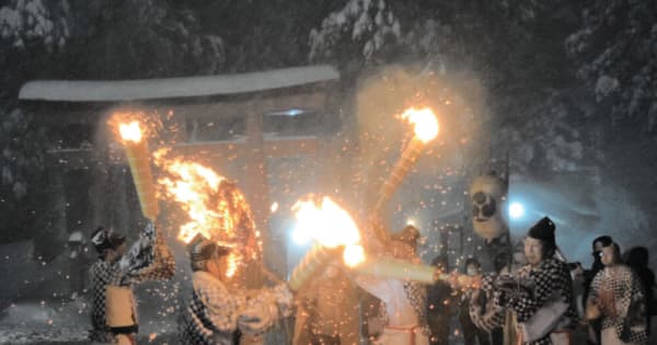 山伏が災厄はらう 鶴岡 出羽三山神社で松例祭