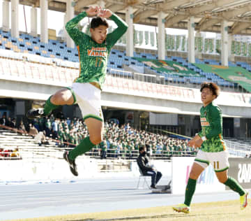青森山田、大津など4強　高校サッカー、静岡学園は敗退