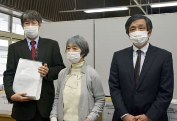 島根原発、再稼働問う住民投票を　松江、市民団体が署名提出