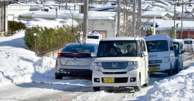 福島県県北地方　積雪急増で生活に影響　スリップ事故多発で県警警戒