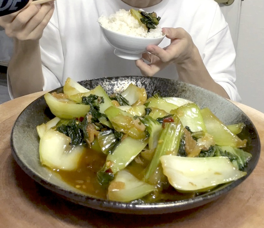 福井の男性「一人飯」でTikTokフォロワー130万人　ケンティー健人さん、厚揚げ料理でバズる