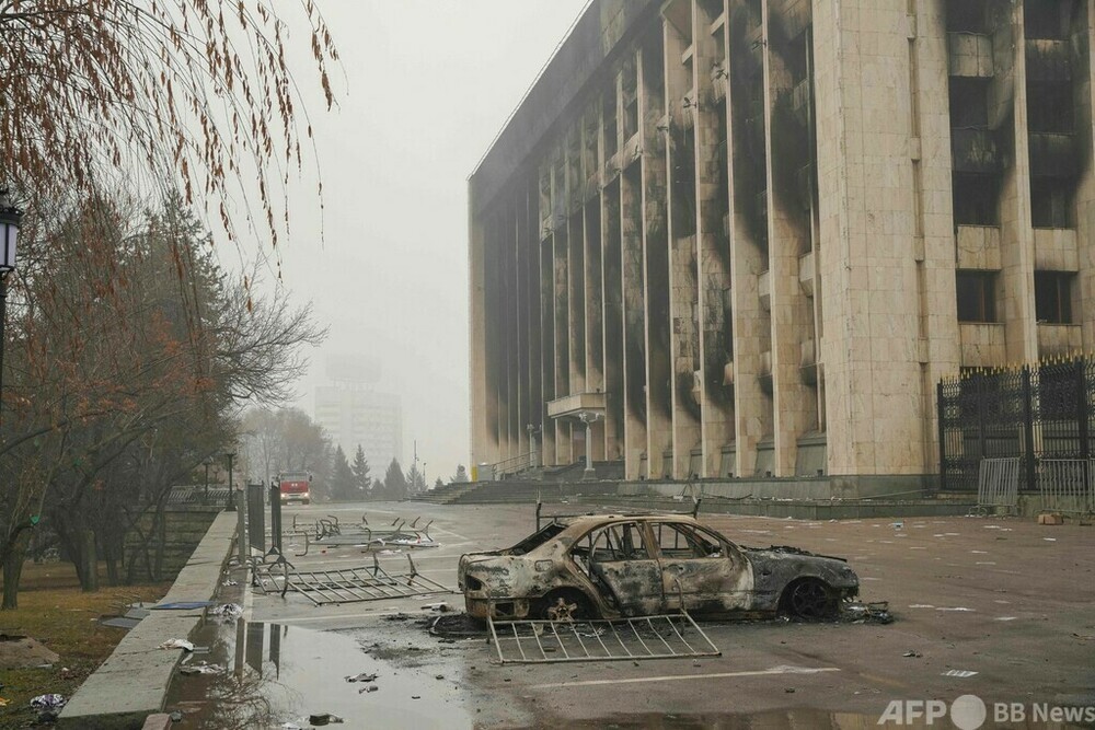 カザフ大統領、デモ隊との対話拒否 治安当局に「射殺」許可