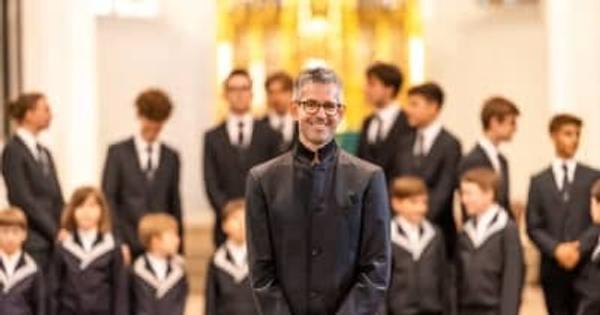 カトリックのスイス人、プロテスタントの独少年合唱団で指導者に