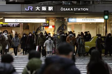 大阪で1711人感染　1人死亡、オミクロン株か