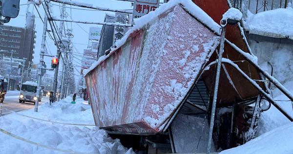北海道に冬の嵐　札幌、雪で倒木　厚岸など高潮で中心街の一部冠水