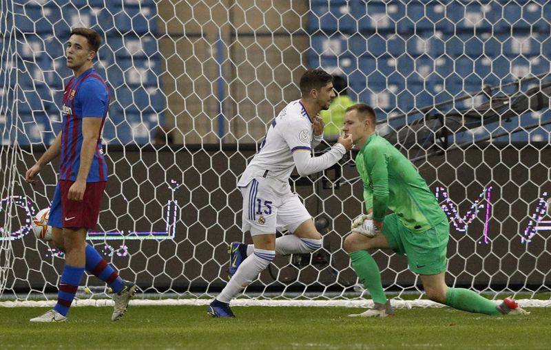 サッカー レアルがバルセロナに勝利 スーパー杯決勝へ