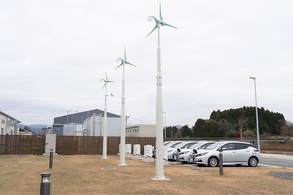 EVの充電を再生可能エネルギー100％に、日産が福島県浪江町で実用化検証開始