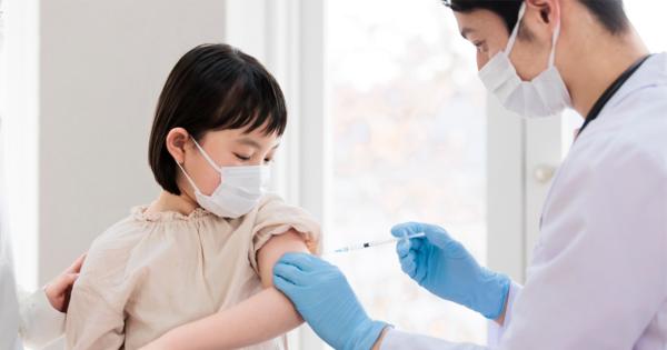 子どもへのファイザー製ワクチンは「安全」、接種後副反応報告で確認 - ヘルスデーニュース