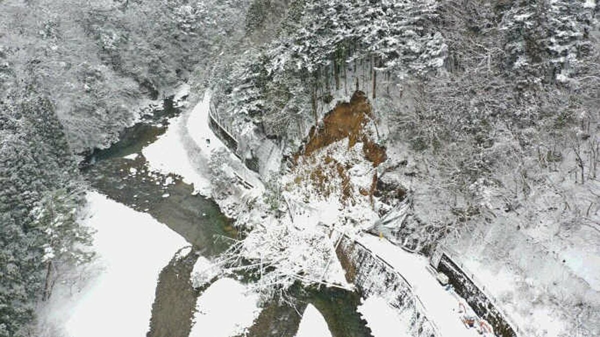 京都・美山で３集落一時孤立　集落につながる府道が崩落、迂回路を緊急除雪