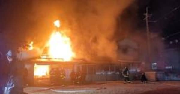「平屋から炎が見える」川西の民家全焼、焼け跡から1人の遺体