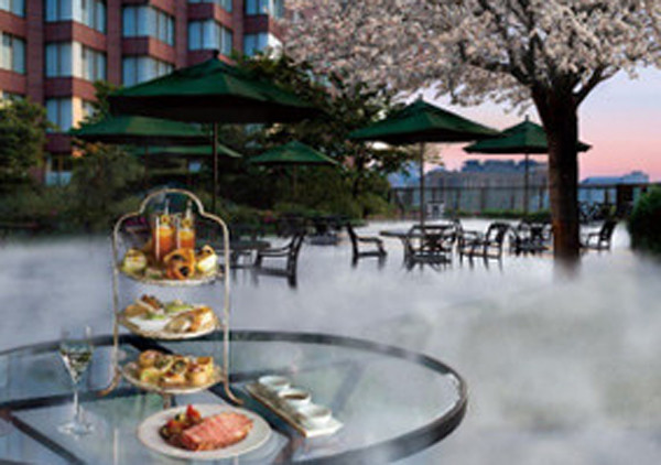 ホテル椿山荘東京、桜が咲く空中庭園でハイティーや春限定宿泊プランを提供