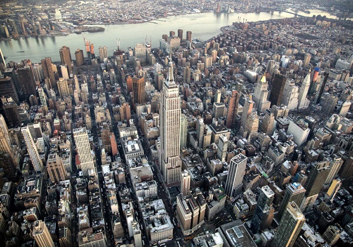 三井不動産、マンハッタンで最大級の高層ビル完成よぎる三菱地所のバブルの悪夢
