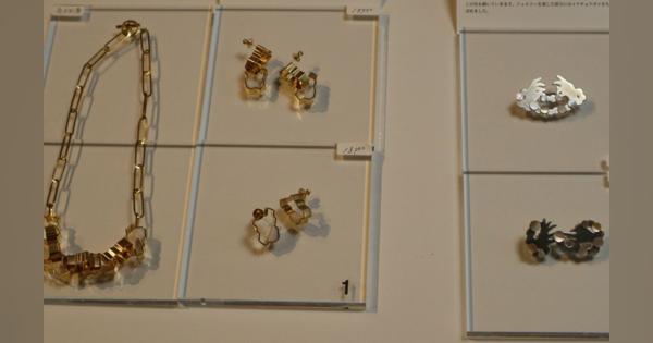 琵琶湖産淡水真珠でネックレスやブローチ、滋賀県庁で展示