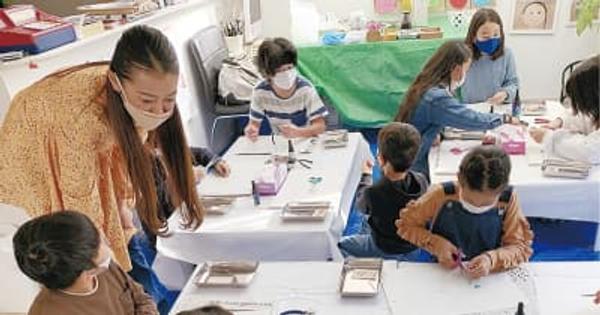 海洋汚染 アートで学ぶ マイクロプラでブローチ作り　藤沢市