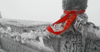 武当山に霧氷の絶景が出現　湖北省