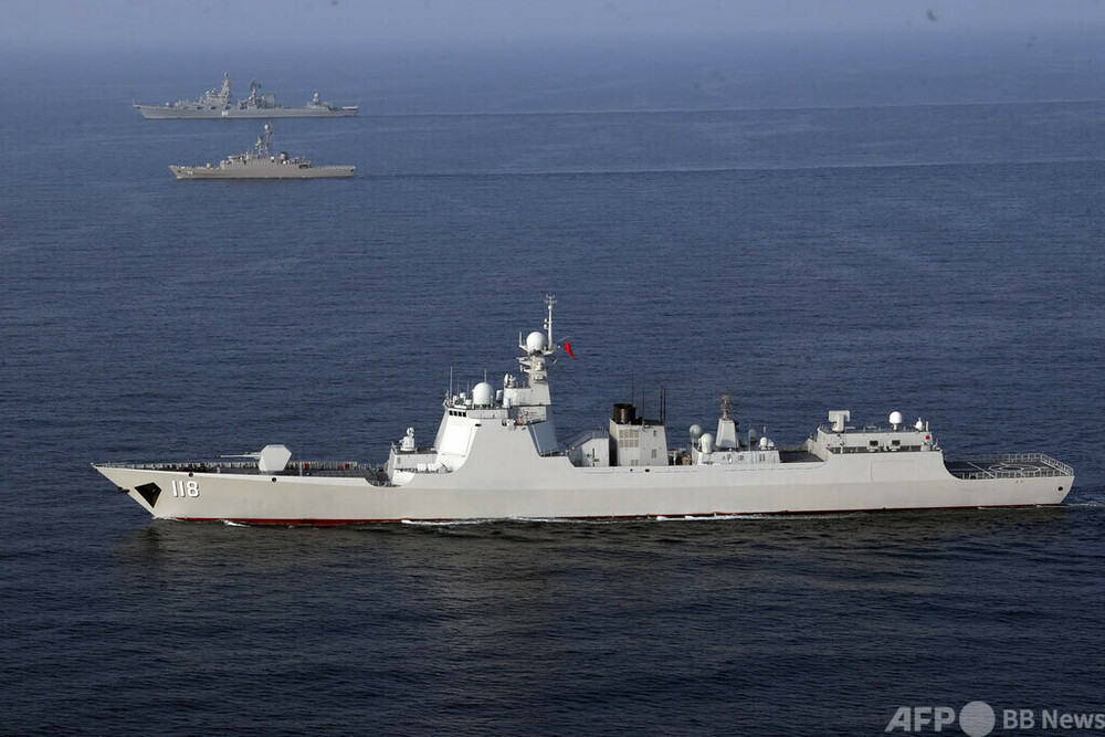 イランとロシアと中国、インド洋で合同軍事演習