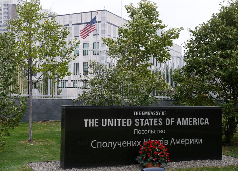 米、在ウクライナ大使館職員の家族に出国命令　ロシア侵攻に備え