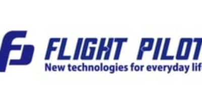 太陽光パネル、ドローンで洗浄します　Flight PILOTが特許を取得