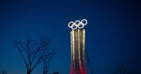 北京冬季五輪のランドマーク「海陀塔」がライトアップ