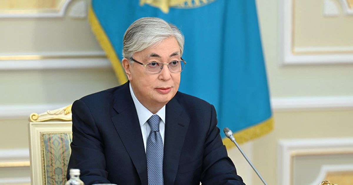 カザフ大統領、与党党首に選出　実権を完全掌握