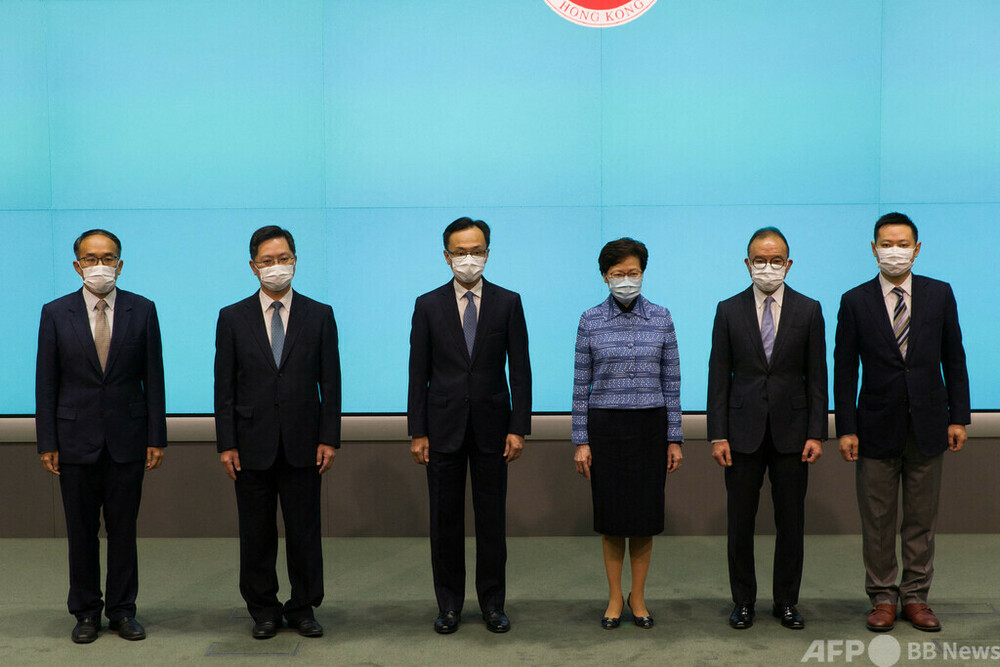 香港閣僚、コロナ下のタパスパーティー参加めぐり辞任