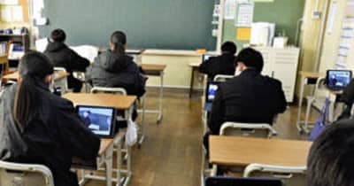 福島の小中学校、密回避で再び分散登校　教室や自宅でオンライン