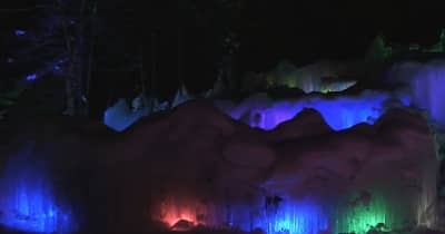 「氷点下の森」七色にライトアップ　岐阜県高山市