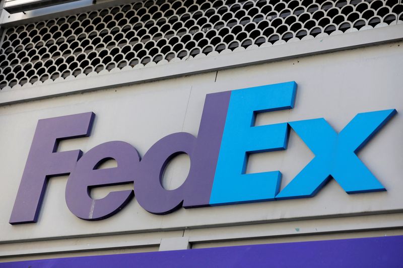 フェデックス、米国内のエクスプレス貨物輸送停止　感染拡大で