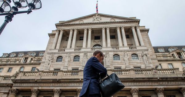 英中銀、0.5％に追加利上げ　物価高抑制へ
