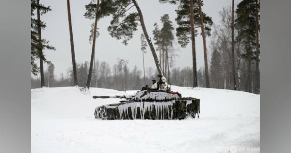 NATO、積雪寒冷地で演習 エストニアのロシア国境付近