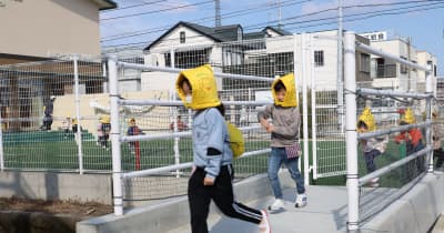 徳島市の認定こども園が城北高と連携して避難用の橋を建設　橋を使った初の避難訓練を実施