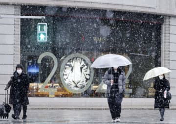 関東甲信や東海で降雪　都心2センチ、交通障害に警戒