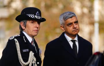 ロンドン警察トップ辞任へ　女性初、組織内差別の責任
