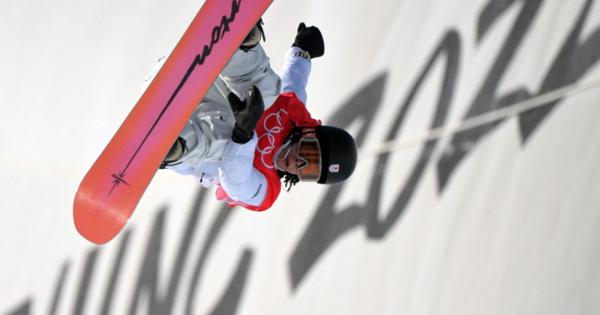 平野歩夢が金メダル　スノーボードで日本勢初　男子ハーフパイプ