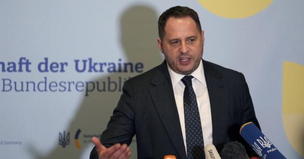 独仏露ウクライナの4者高官、「ミンスク合意」で協議継続へ