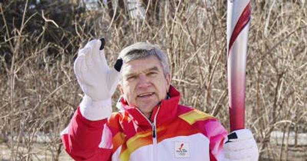IOC、聖火のトーチ贈呈を検討　フィギュア団体、日米に