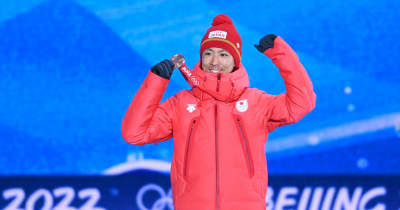 ノルディック複合個人LH表彰式、日本の渡部暁斗に銅メダル　北京冬季五輪