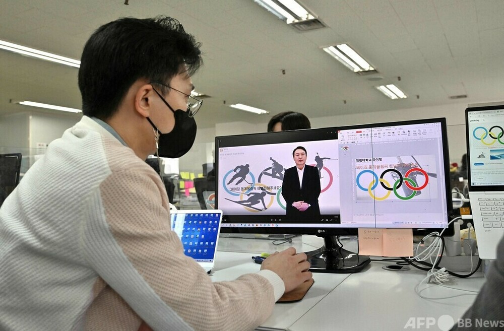 ディープフェイク民主主義 韓国大統領選、「AI候補」で票集め