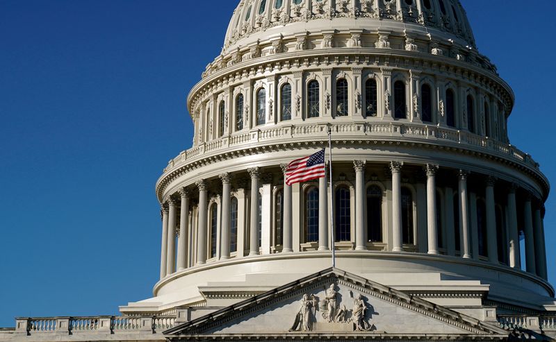 米上院がつなぎ予算案可決、政府機関の閉鎖回避へ