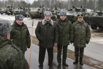 ロシア・ベラルーシ首脳が会談　合同軍事演習、脅威与えず