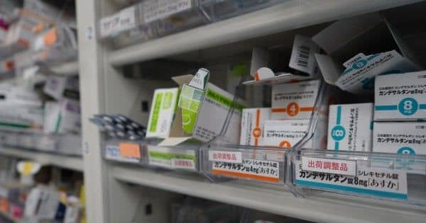 リウマチやアトピー用、抗がん剤も　安定供給まで「1年以上」　沖縄、薬不足の現場