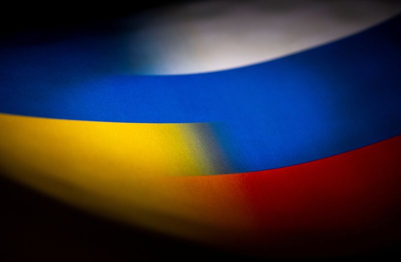 ウクライナ情勢解決、ミンスク合意が「唯一の方法」＝中国外相