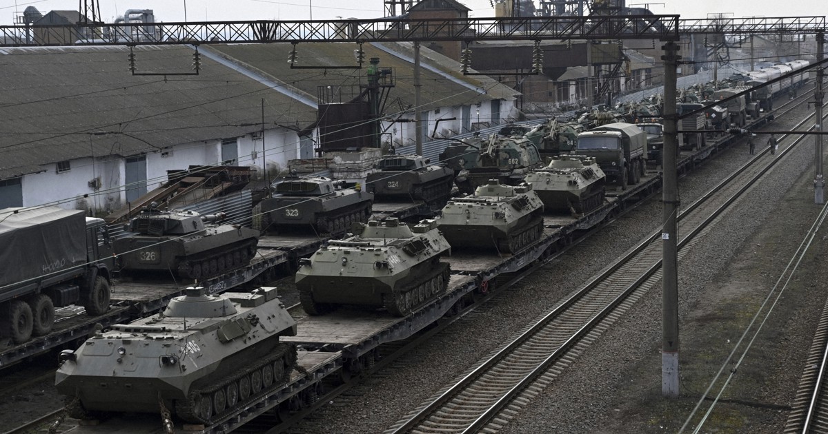 ロシア軍、ウクライナで攻撃開始　全面侵攻か　軍事拠点にミサイル