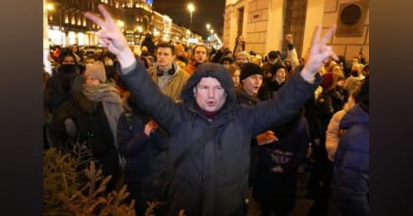 ロシアで反戦デモ1787人拘束　ノーベル平和賞の編集長も反対