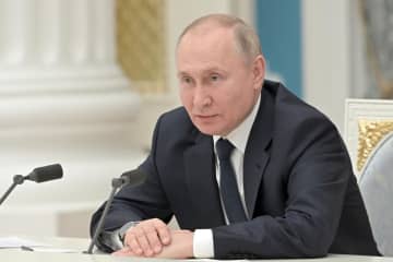国内の被爆者「言語道断」と非難　プーチン氏の核威嚇発言