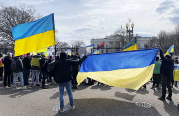 ウクライナへ「武器供与を」　米首都デモ、支援強化訴え