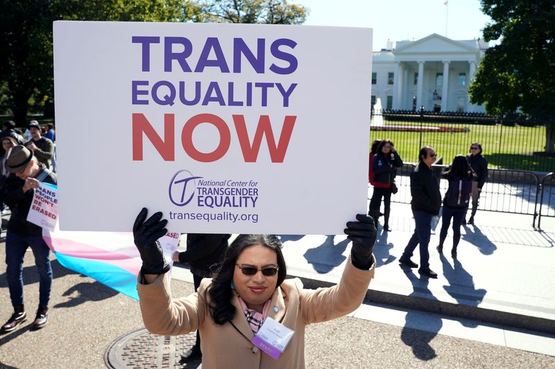 アングル：トランスジェンダーの「老後問題」、施設入所に不安
