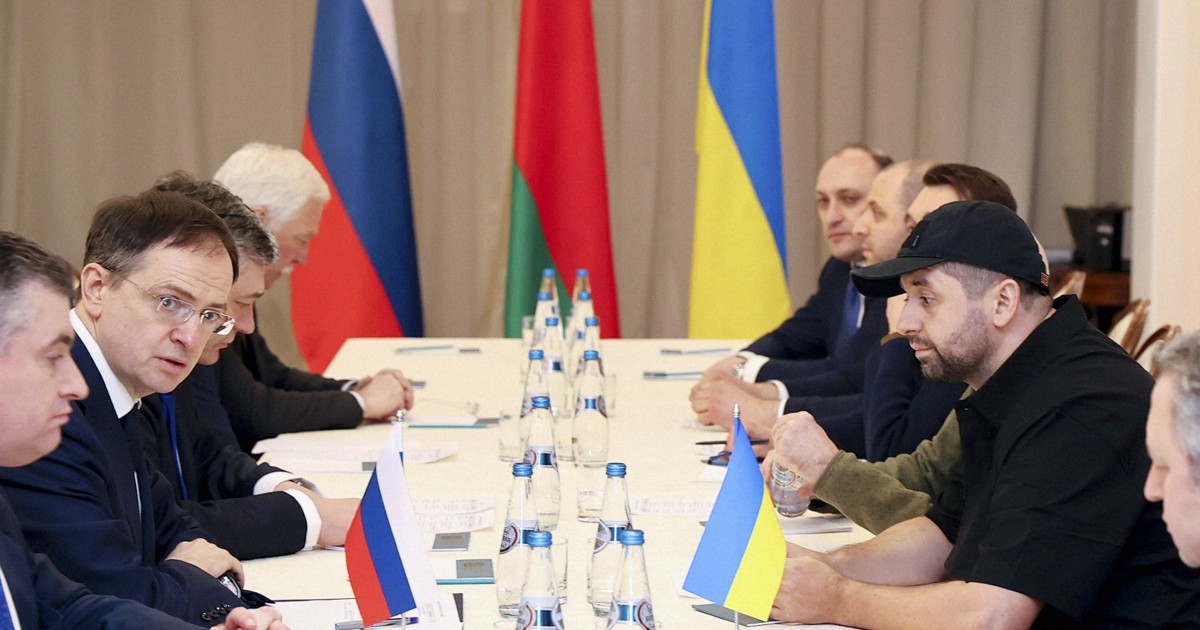 ウクライナ大統領「試してみる」　ロシアと停戦協議　交渉難航の恐れ