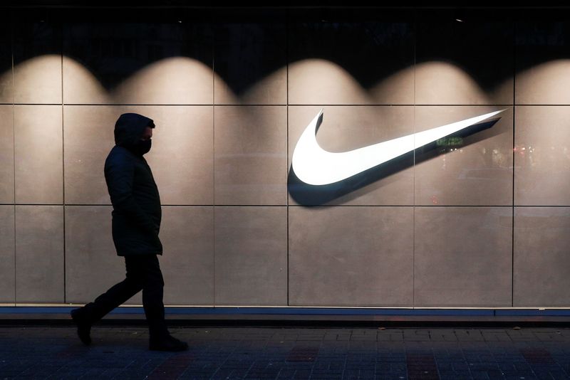 小売業界に激震、ナイキが靴販売チェーンから撤退か (Forbes JAPAN)