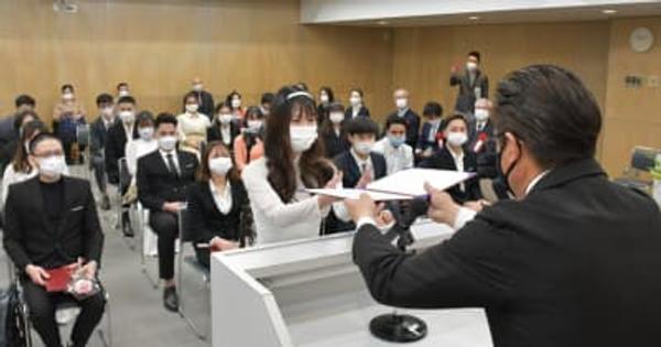 31人卒業、在校生1人に　茨城・日立の日本語学校　新入生、来日めど立たず